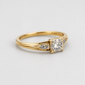 Minimal Gold Curve Ring