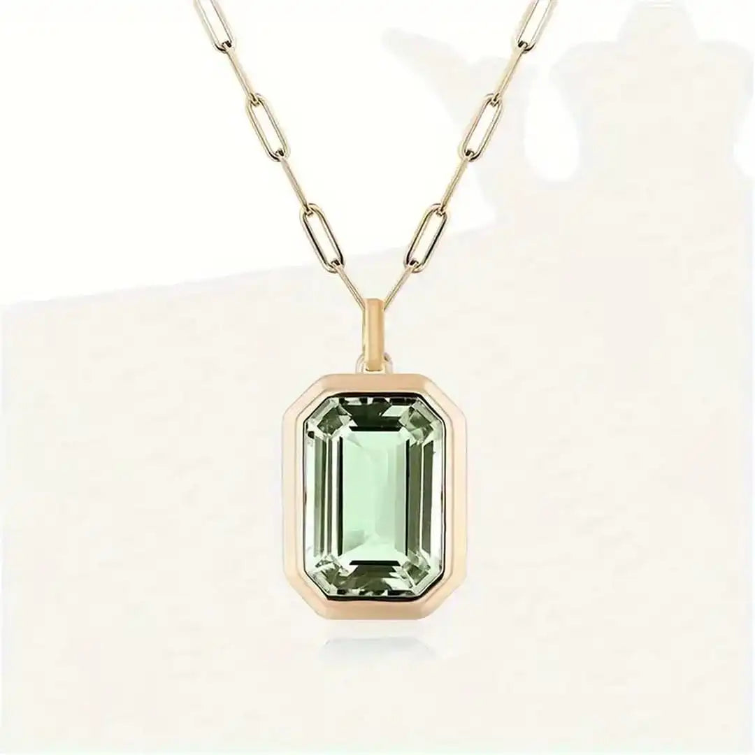 Elegant Emerald Paperclip Link Necklace