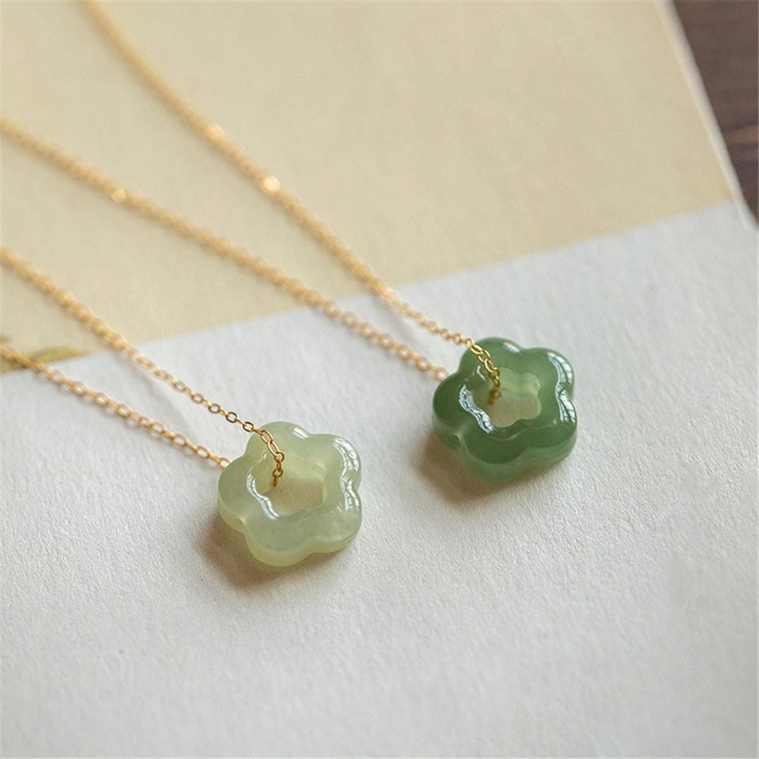 Green Jade Floral Pendant Necklace
