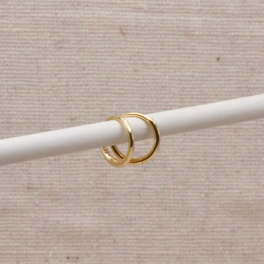 Gold Essential Huggie Hoops