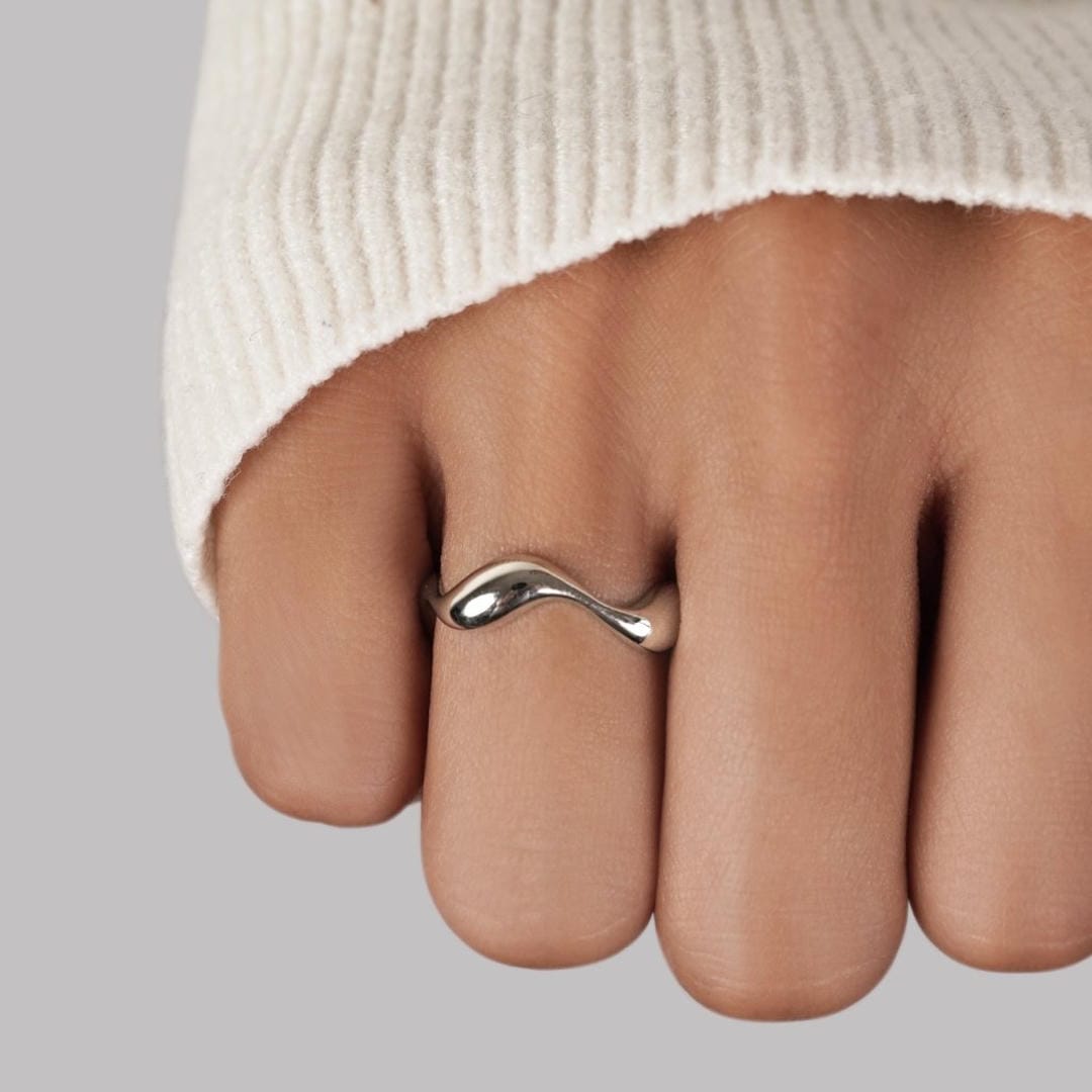 Waves Minimalist Adjustable Ring