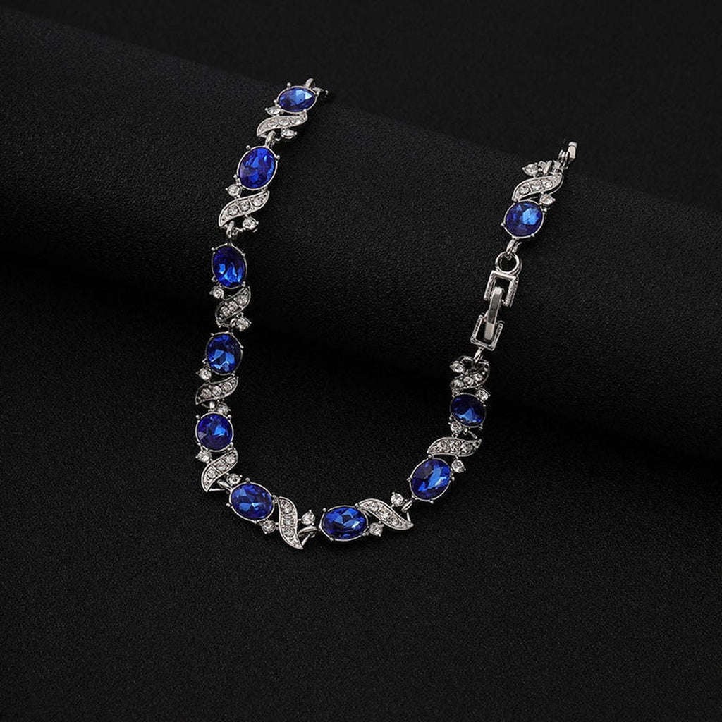 Delicate Giada Seraphae Bracelet