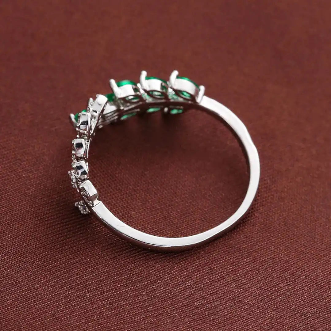Dainty Emerald Green Leaf Ring