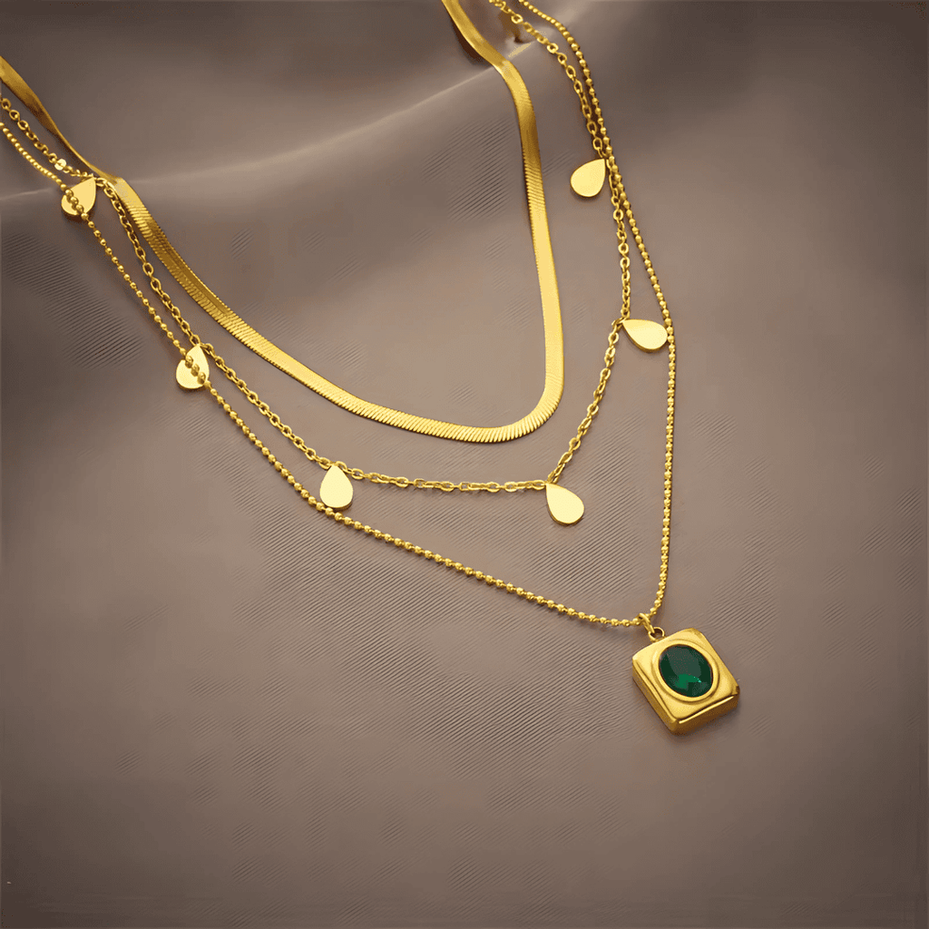 Elegant Emerald Layered Necklace