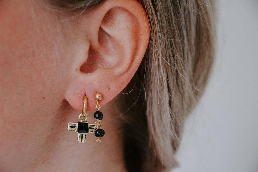 Lea Sleek Multiple Stone Stud Earrings