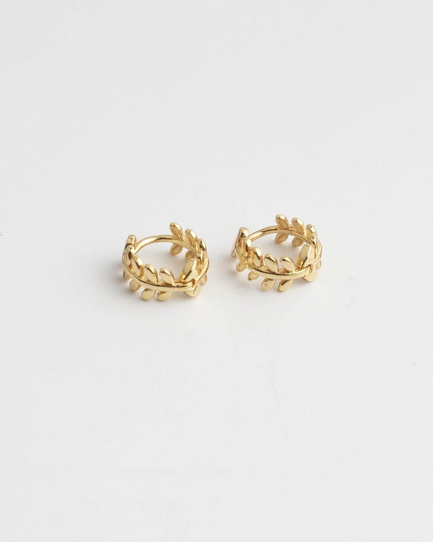 Stylish Leaf Accent Hoops