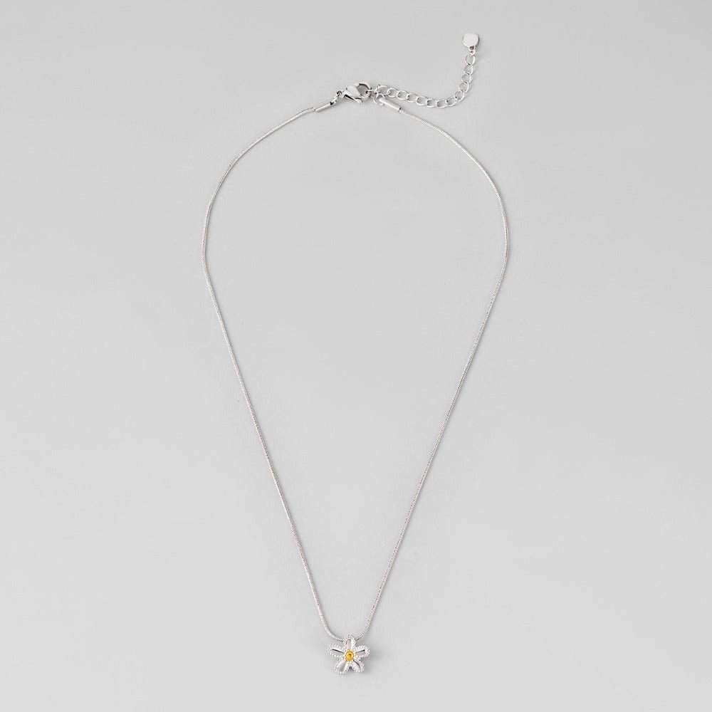 Daisy Pendant Necklace
