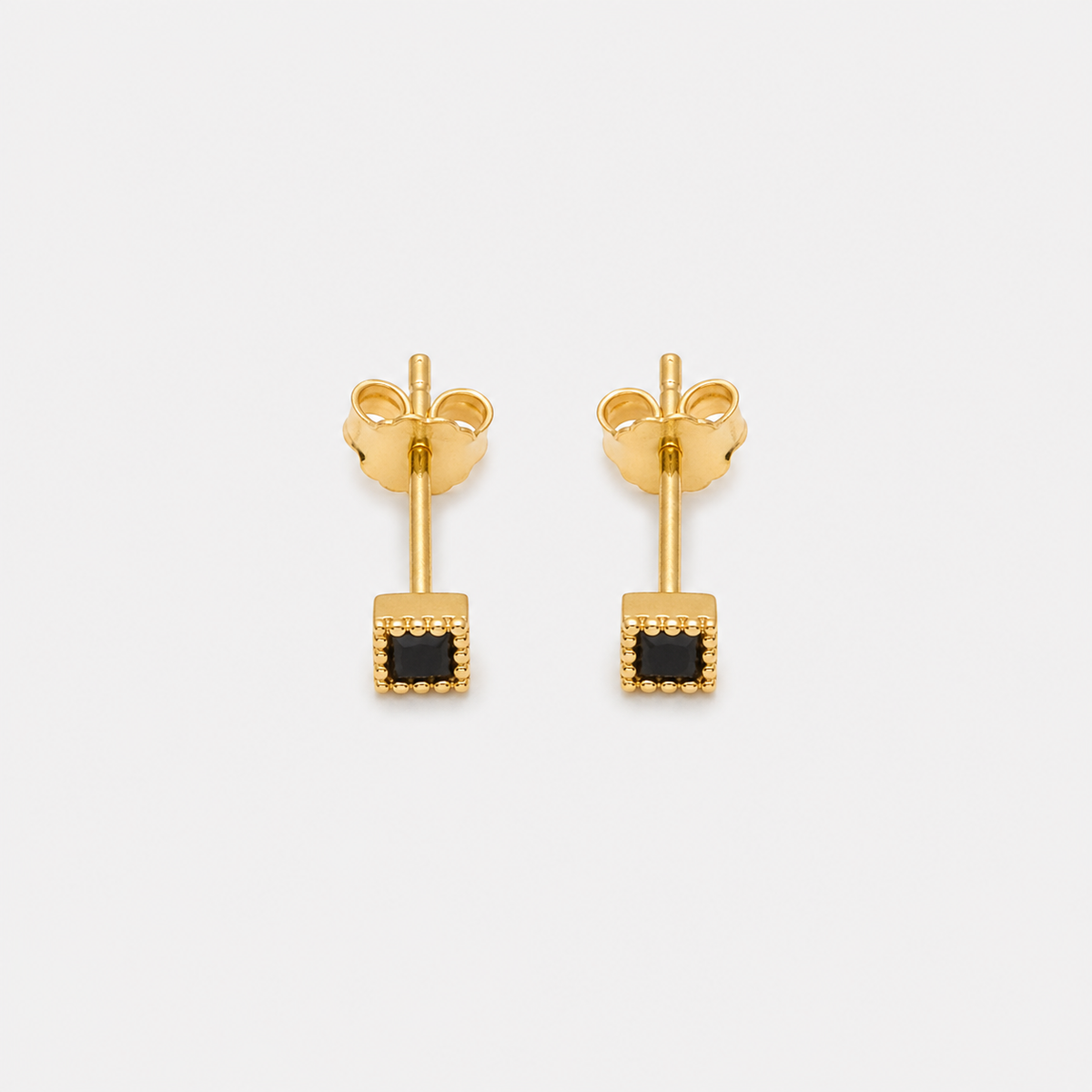 Minimal Noir Studs Earrings