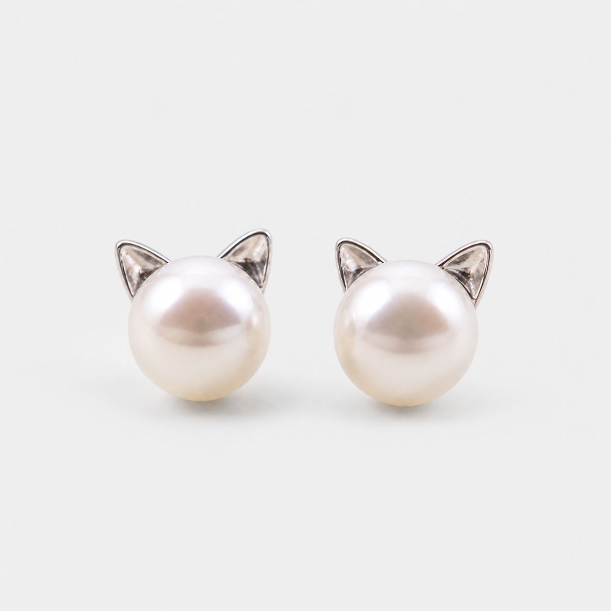 Sterling Silver Cat Pearl Stud Earrings