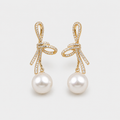 Pearl Earrings with Shiny Bow