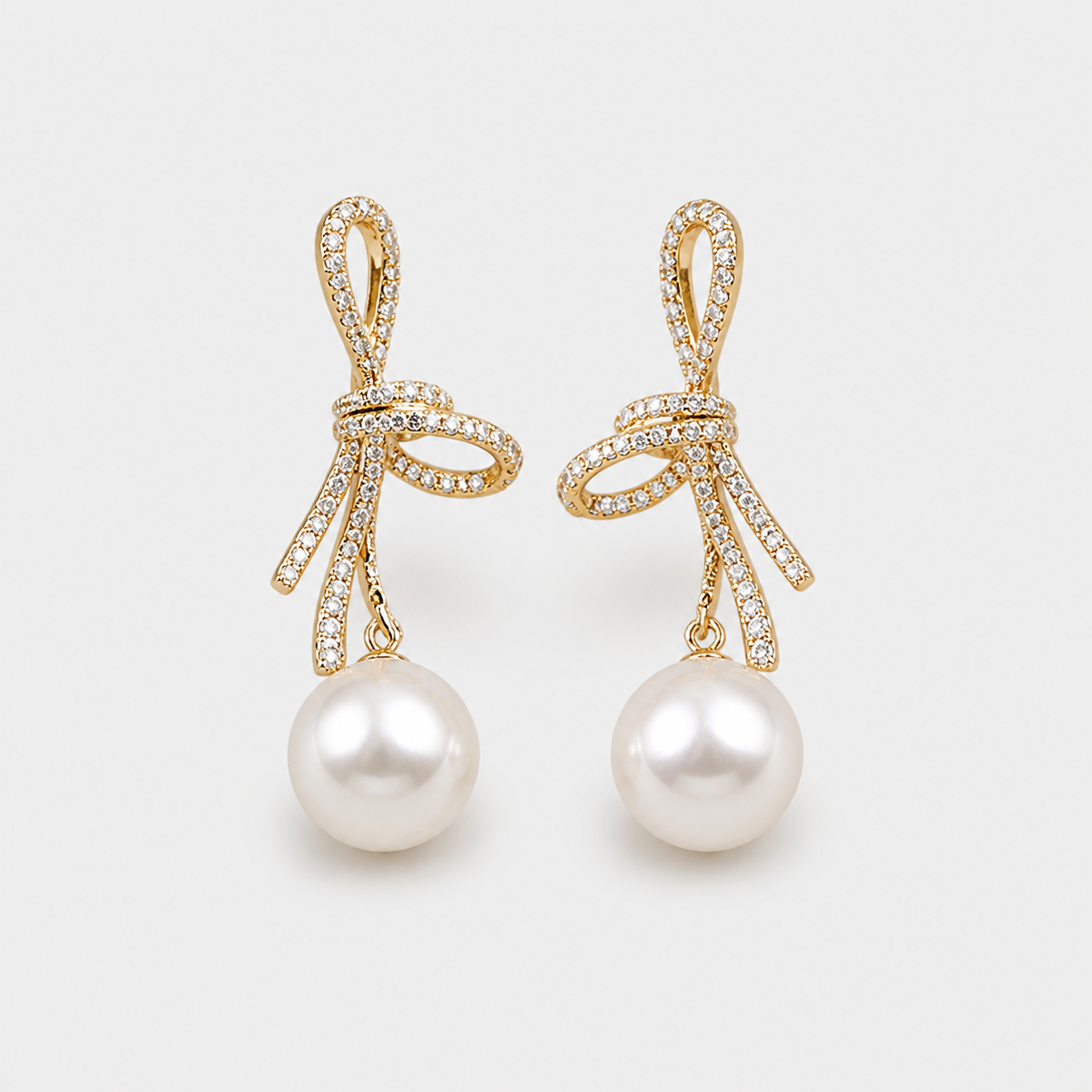 Pearl Earrings with Shiny Bow