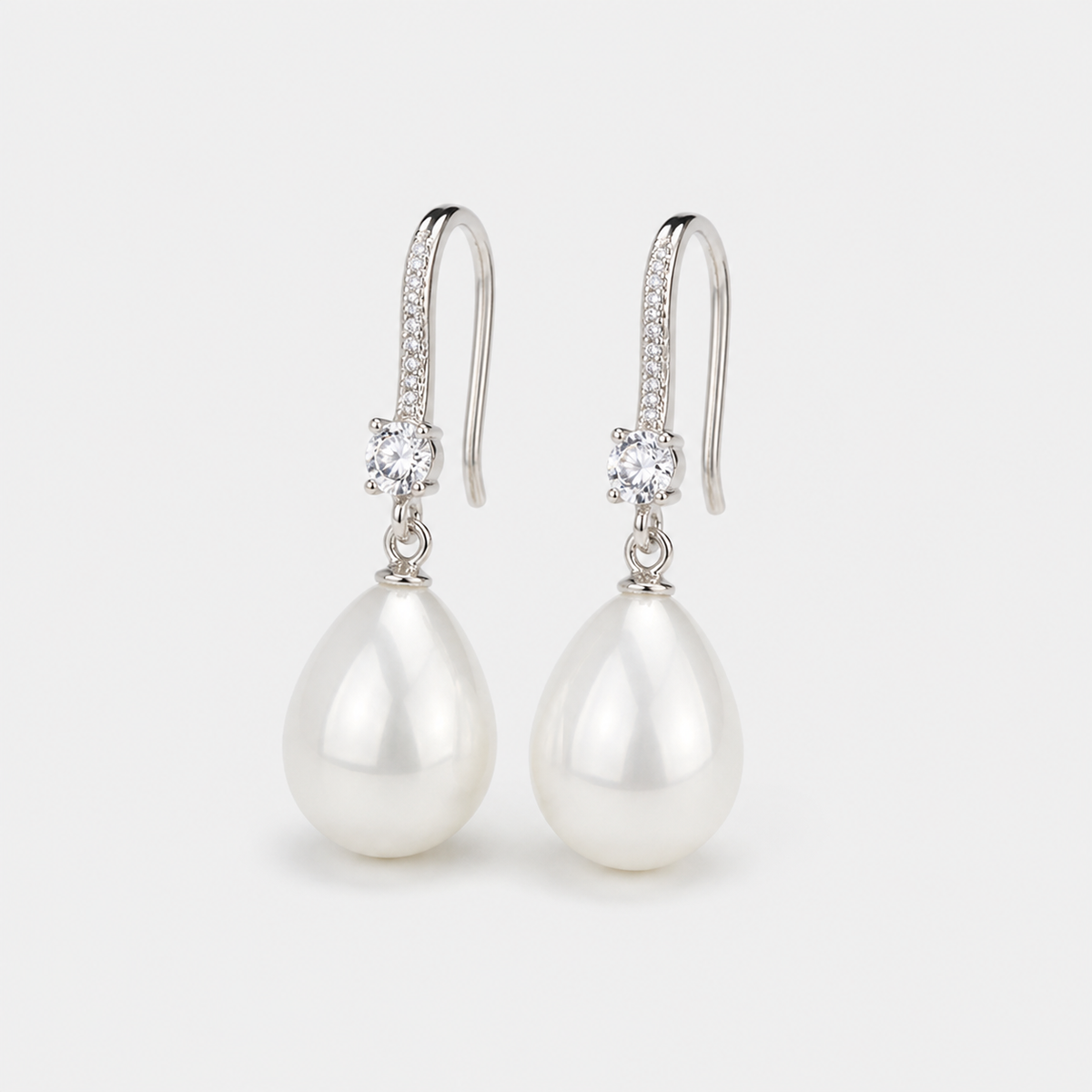 Dangling Earrings with Bright Pearls