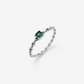 Emerald Stone Chain Ring
