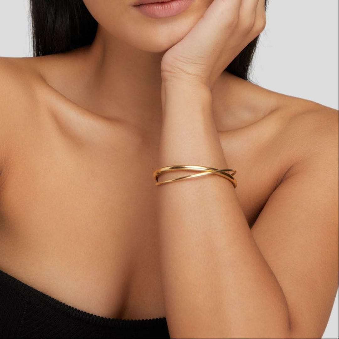 Golden Curve Bracelet