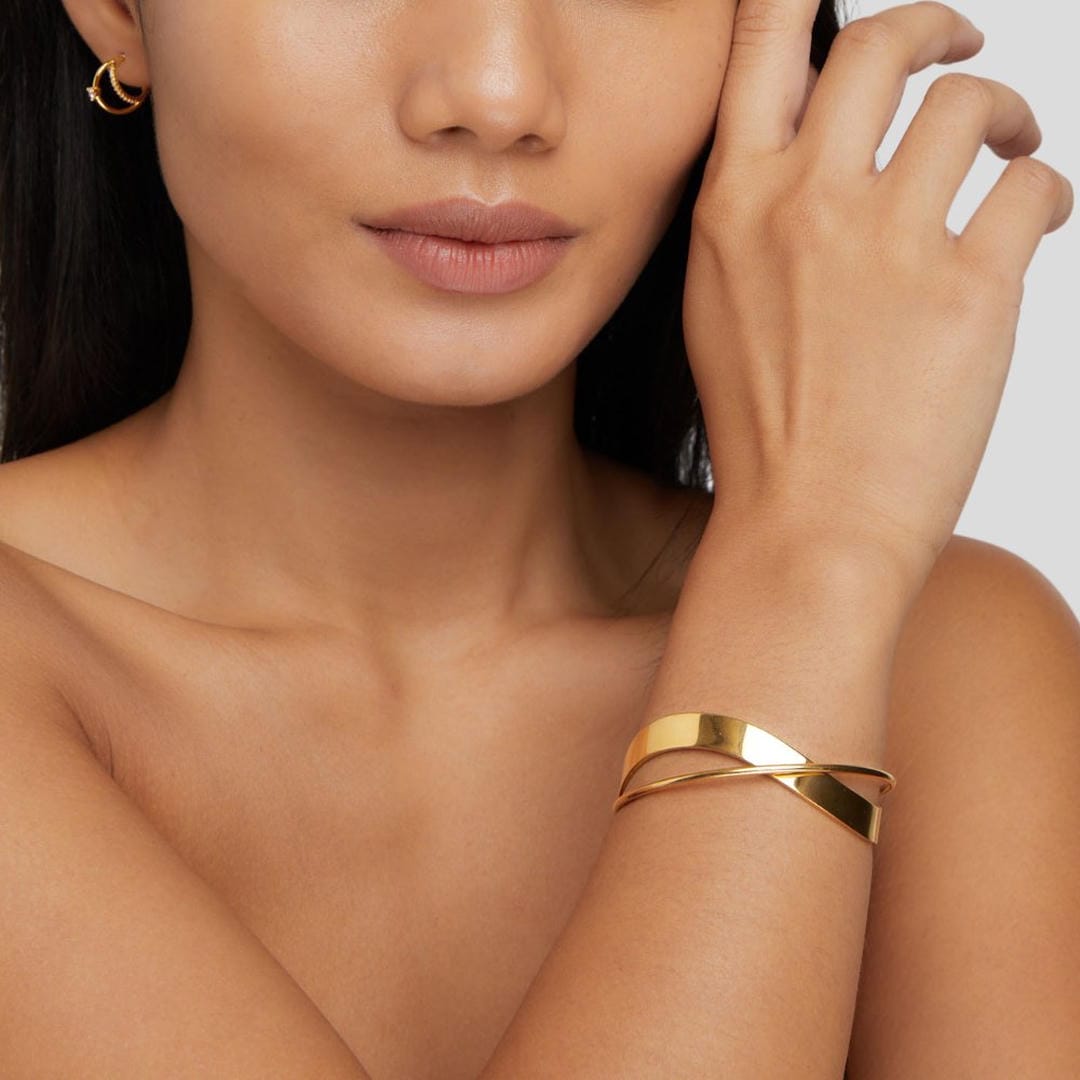 Celestial Unique Gold Bangle