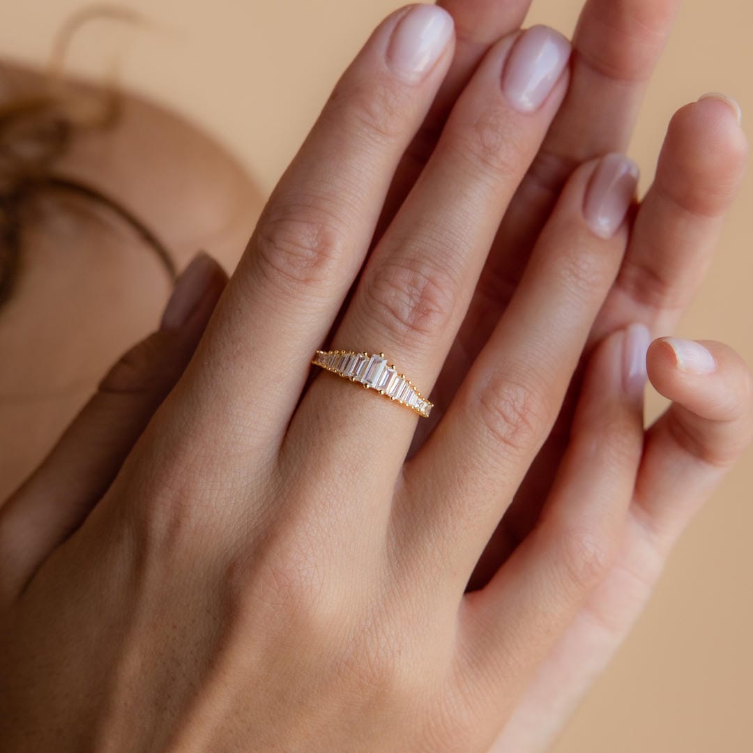 Baguette Stone Minimalist Ring