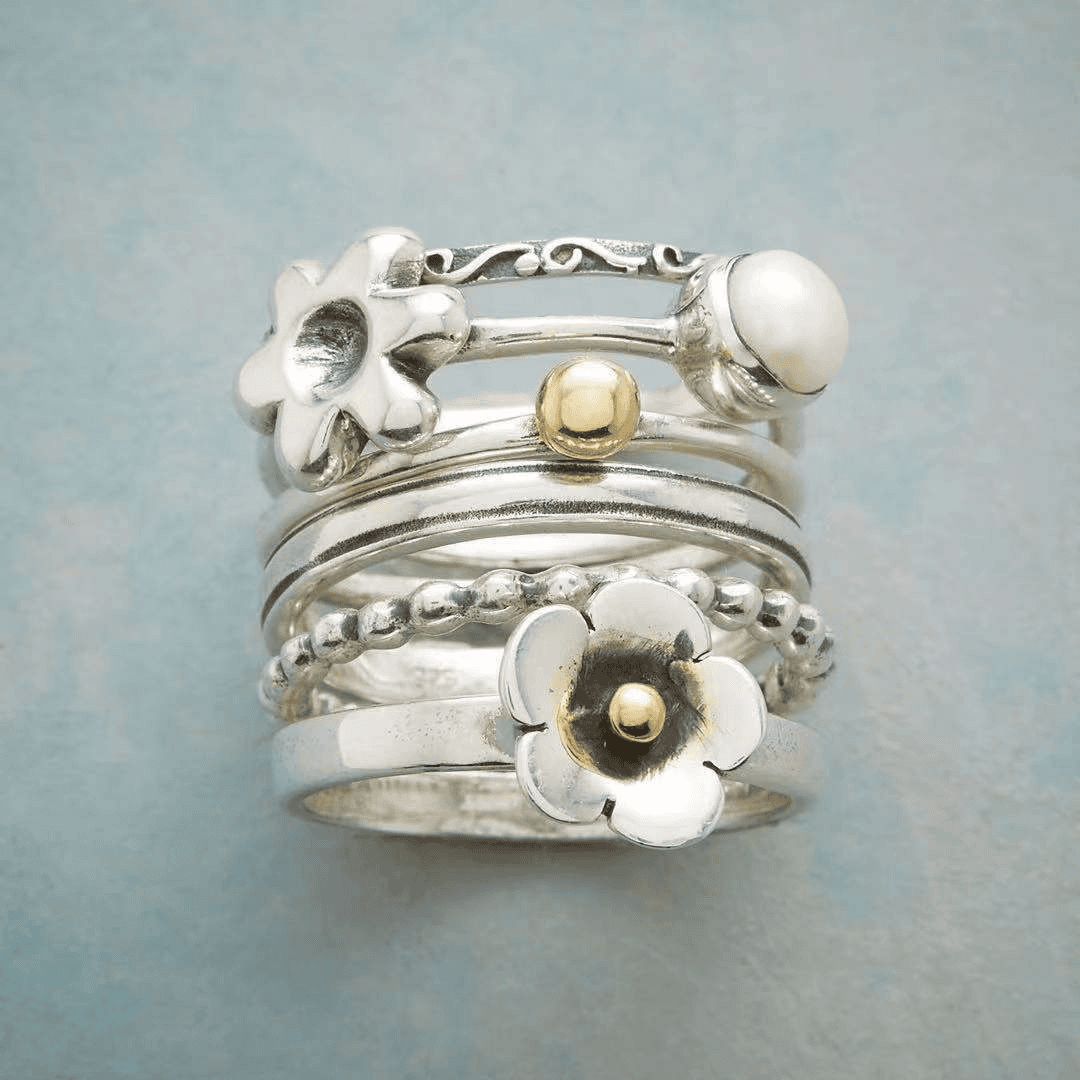 Vintage Silver Ring with Flowers