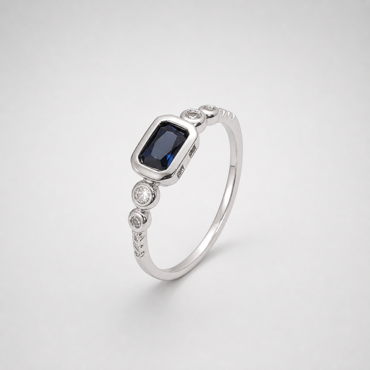 Windsor White Gold Sapphire Ring