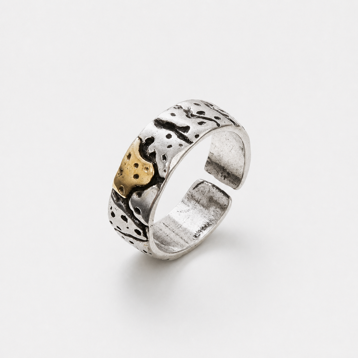 Vintage Golden Forged Ring