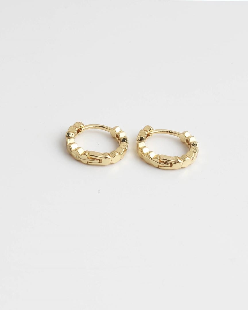 Emma Radiant Classic Hoop Earrings