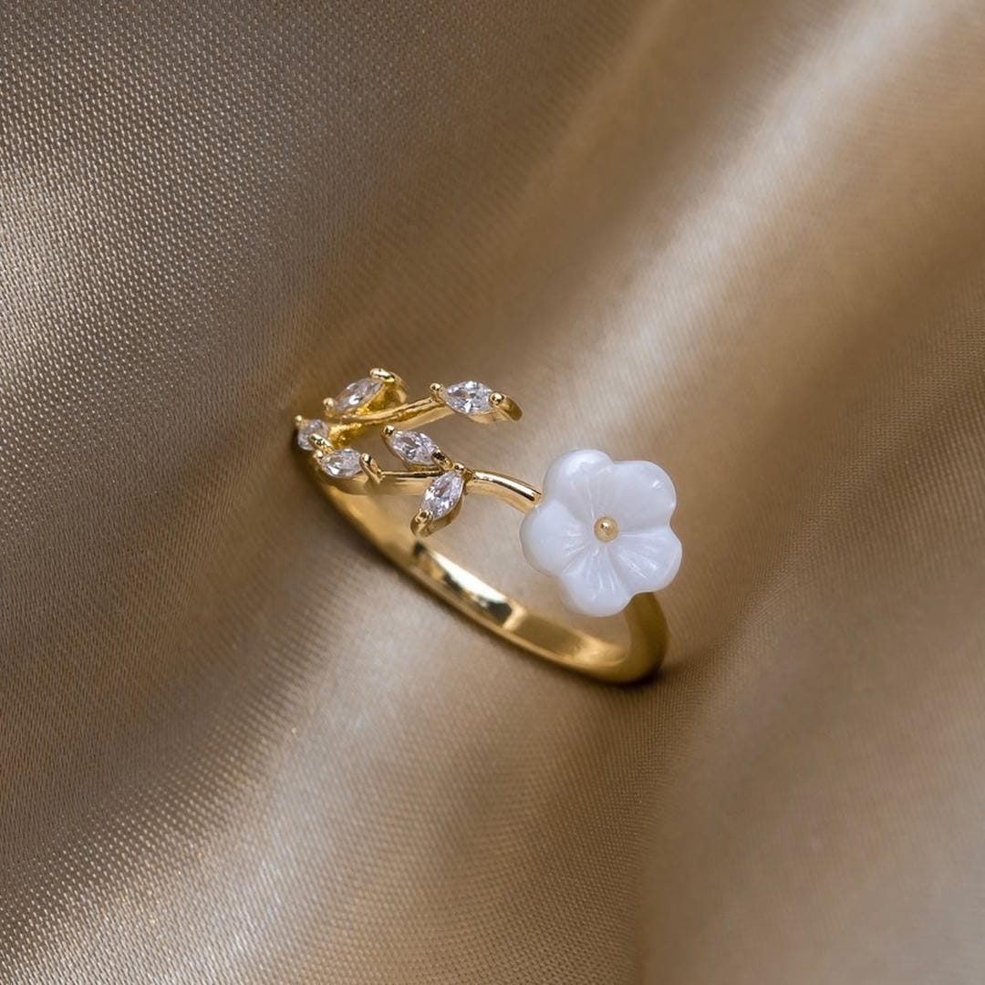 White Blossom Adjustable Ring